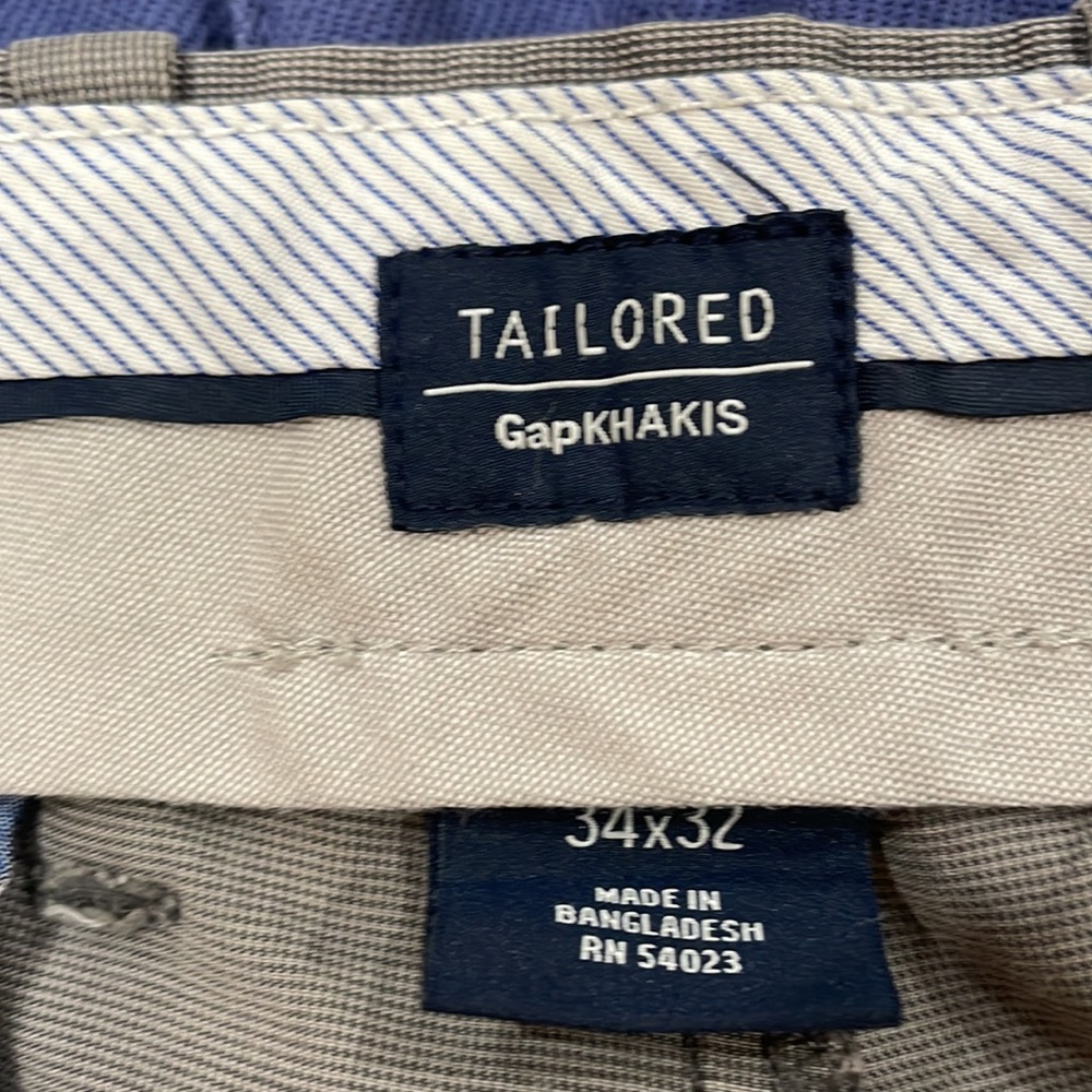 Mens Gap Khakis in grey. Subtle checks. 34 waist 32 length. Barely worn. - Picture 2 of 4
